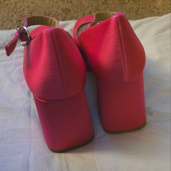 Steve Madden Mary Jane PumpShop - Picture 3 of 4